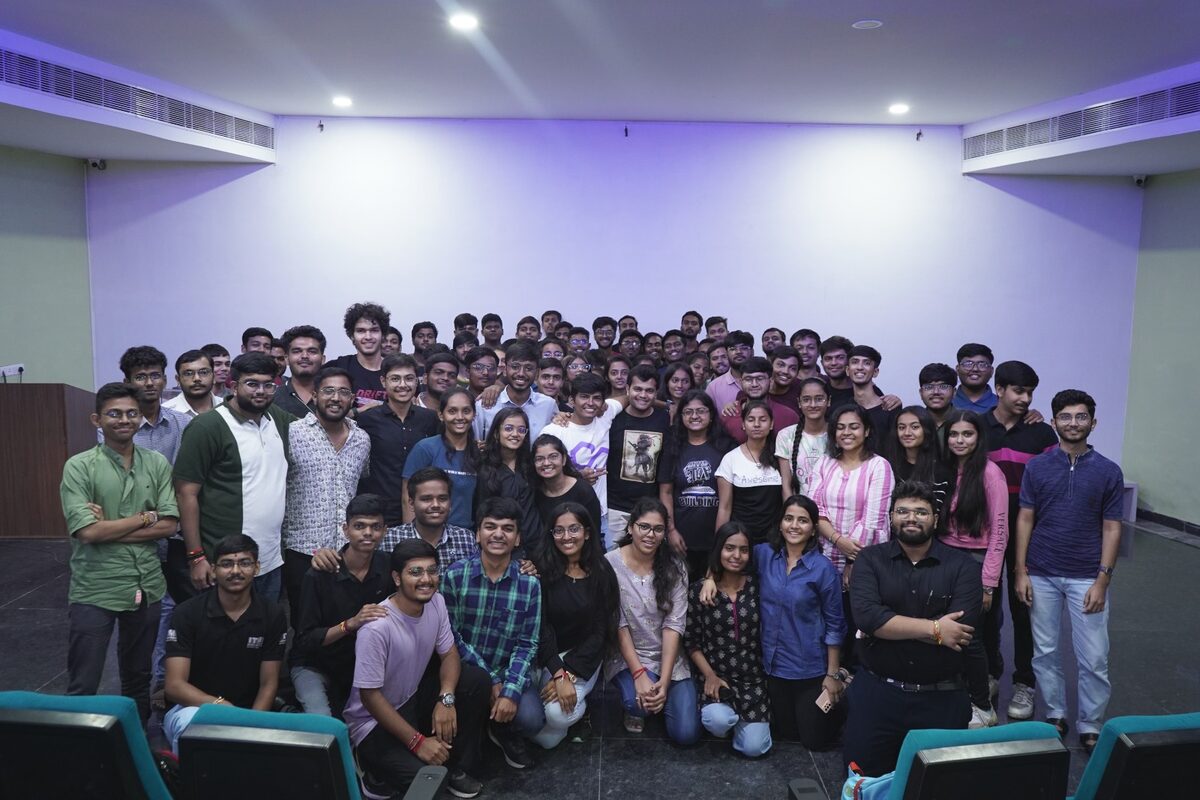 HEXSOCIETY workshop with 100+ students